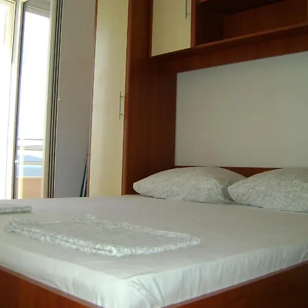 Apartament Maras